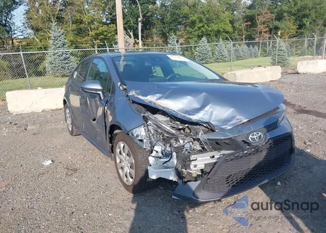 2022 Toyota Corolla Le z USA, uszkodzony, nr VIN 5YFEPMAE1NP308567